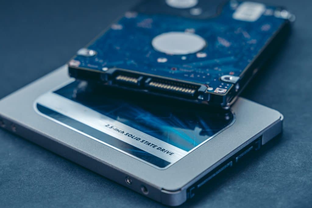 ssd vs hdd: evolution of storage technology